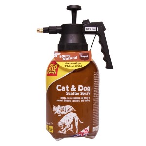 The Big Cheese Cat & Dog Scatter Spray - 1.5Ltr - Pump Action Pressure Sprayer
